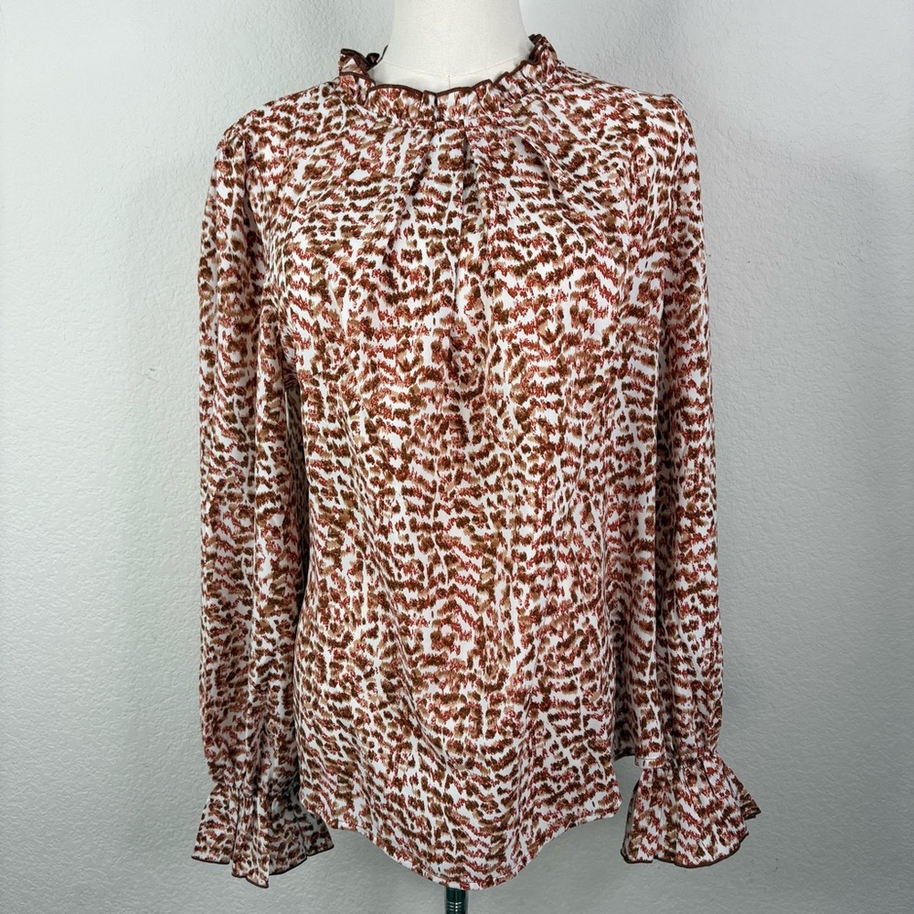 NWT Baiyameisha Ruffle Neck Printed Blouse – Size M